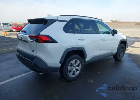 2020 Toyota Rav4 Le z USA, uszkodzony, nr VIN 2T3F1RFV0LC084997